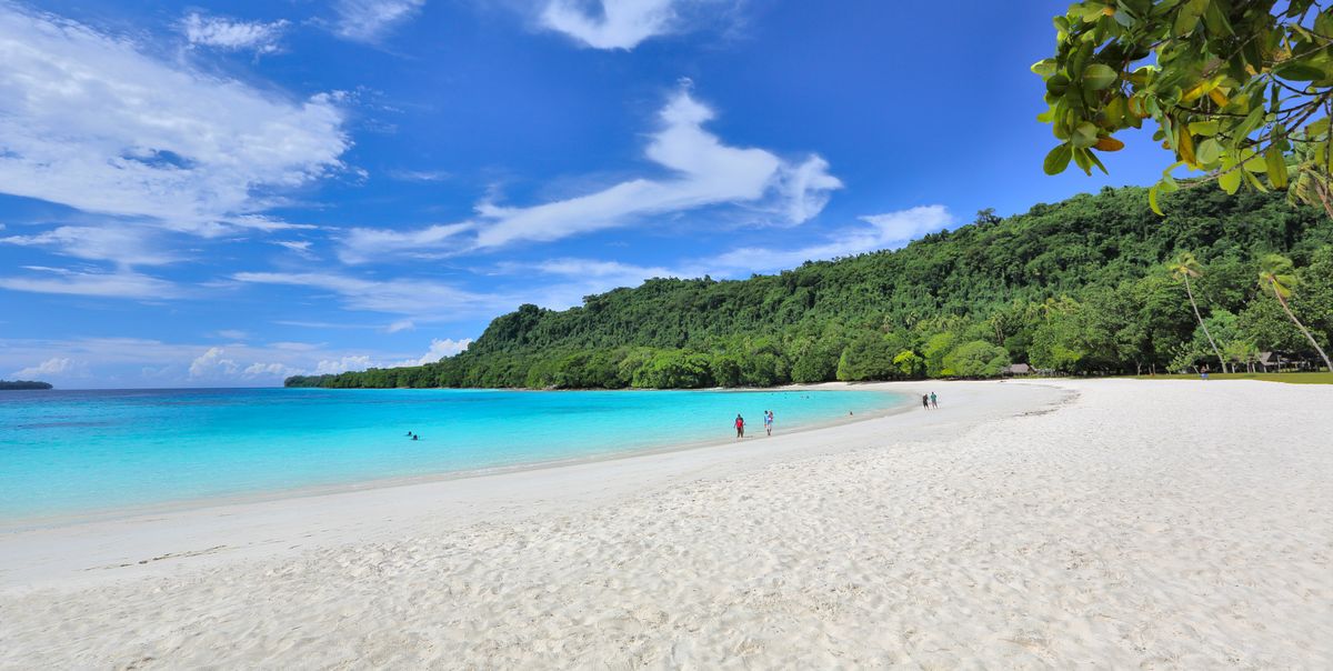 champagne-beach-espiritu-santo-island-vanuatu-royalty-free-image-1655672510